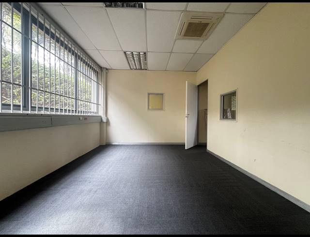 180M² OFFICE TO LET IN SHERWOOD